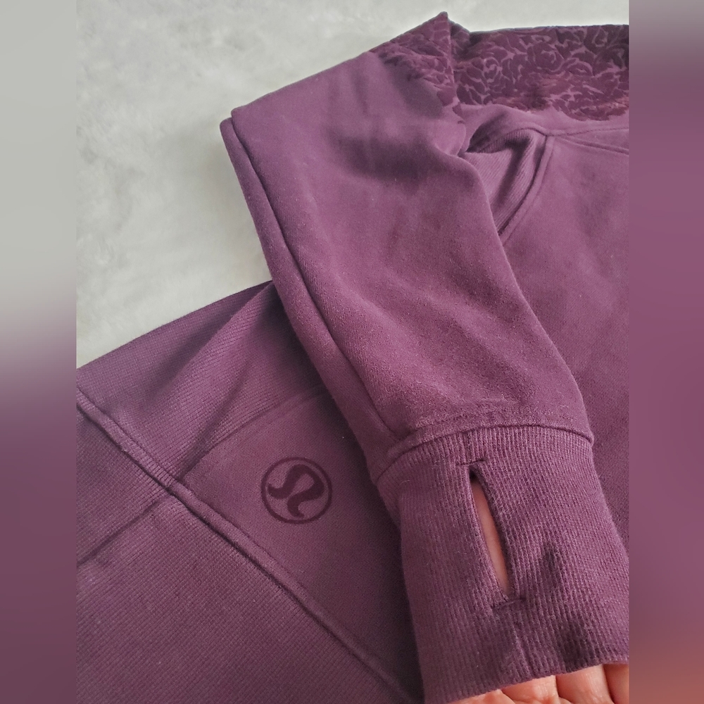 Lululemon Purple Sweatshirt - Size 10 - Picture 4 of 15